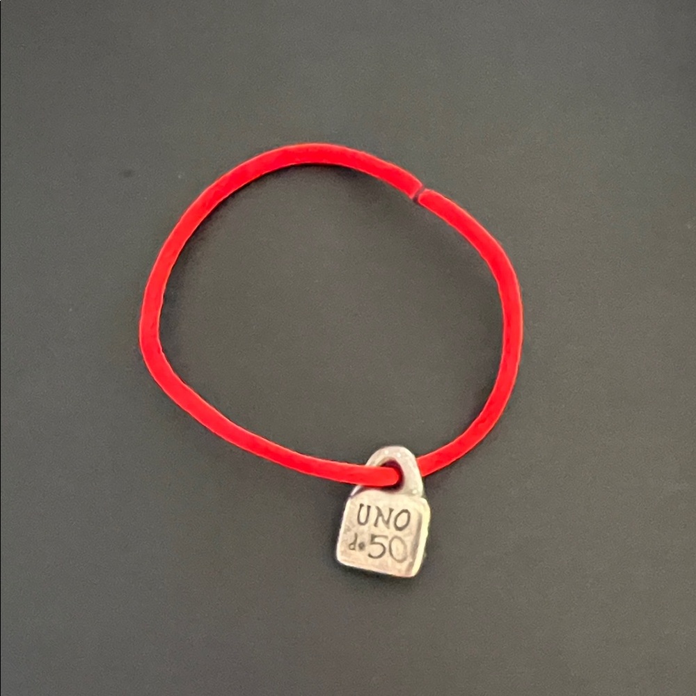 UNO de 50 Red Bracelet with Silver Charm